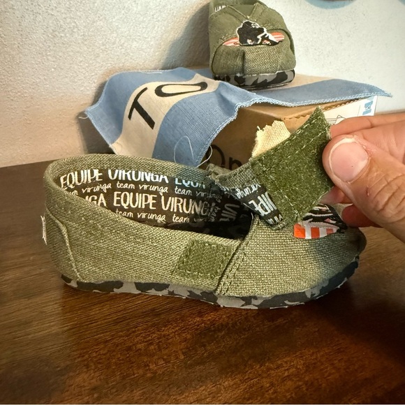 NIB Toms Earthwise Classics Washed Green Slip-Ons “Virunga” Baby/Toddler Size 6 - Picture 7 of 10